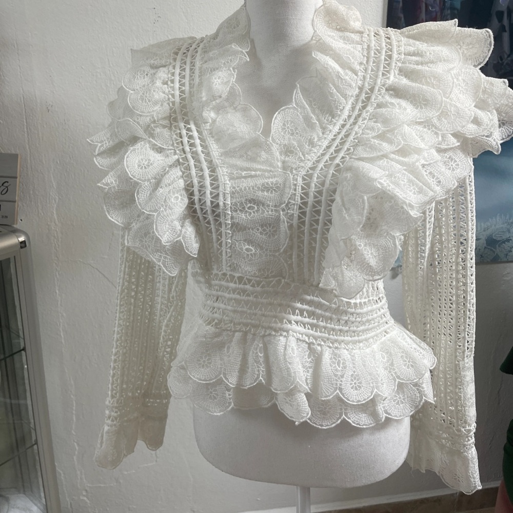 Gracia White Lace Ruffle Blouse - Picture 3 of 5